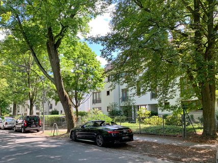 Hausansicht von der Straße
